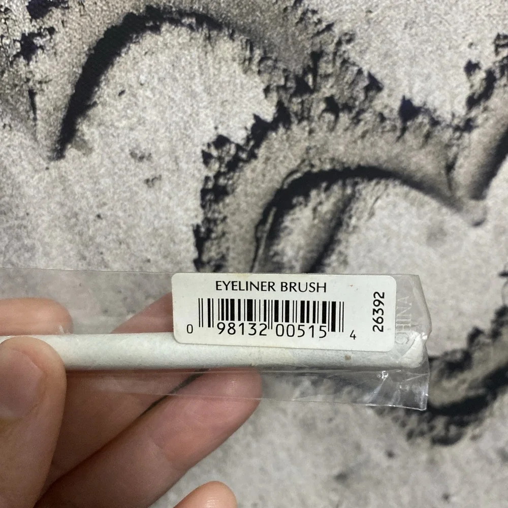 Bare Escentuals Eyeliner Brush 26392‎ Makeup Beauty New BareMinerals
